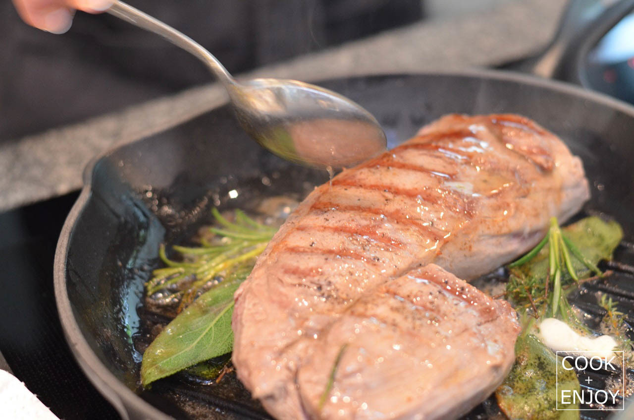 Kalbsfilet mit Balsamico-Portweinreduktion - COOK+ENJOY