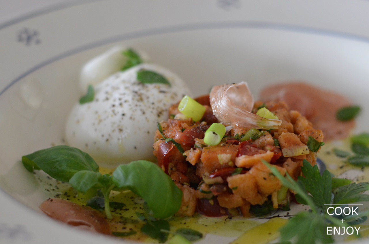Panzanella - Tomaten-Brot-Salat - COOK+ENJOY