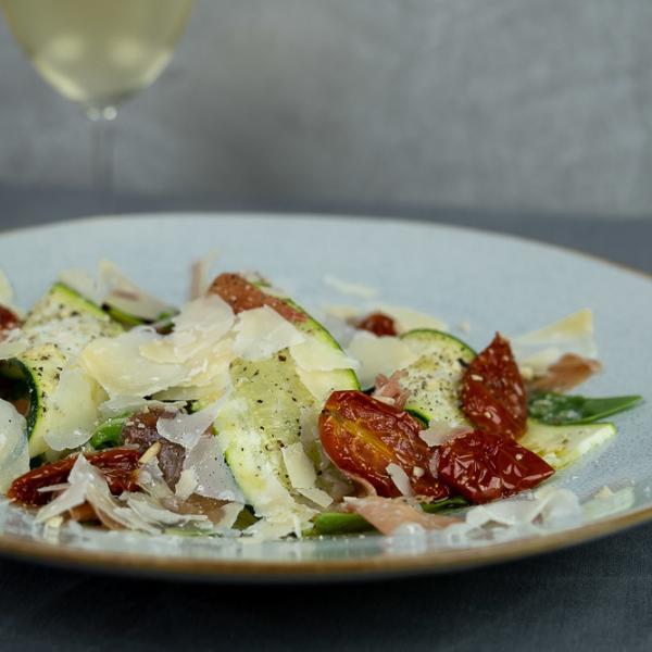 COOK and ENJOY Rezept Zucchini Carpaccio mit luftgetrockneten Schinken